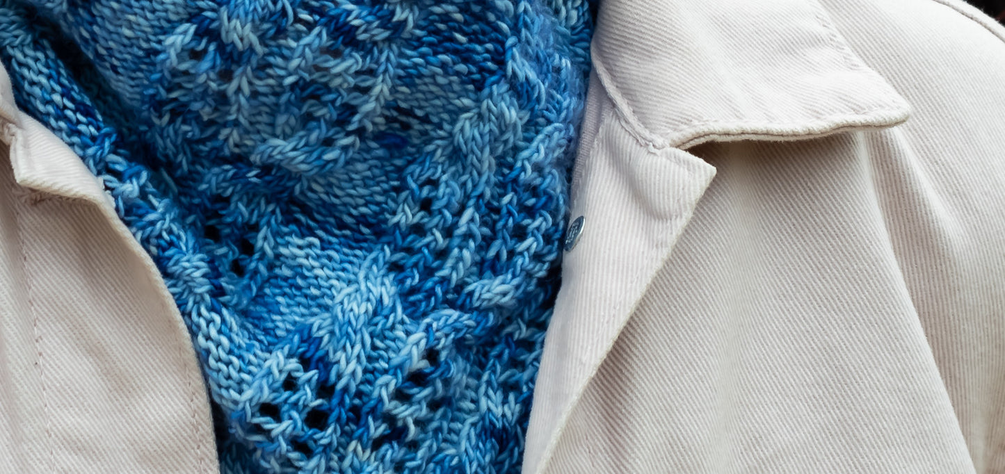 Twisting Up Cowl Pattern
